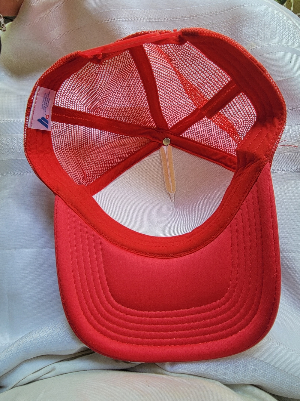 Devon Allman Donavon Frankenreiter Red And White Mesh Trucker Hat Interior View 2